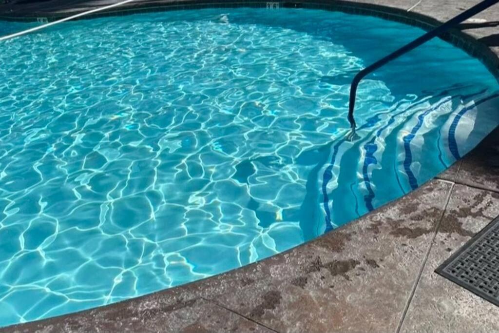 Apartamento Mdr 2 Bd 2ba Oasis Poolview,spa,gym Los Angeles